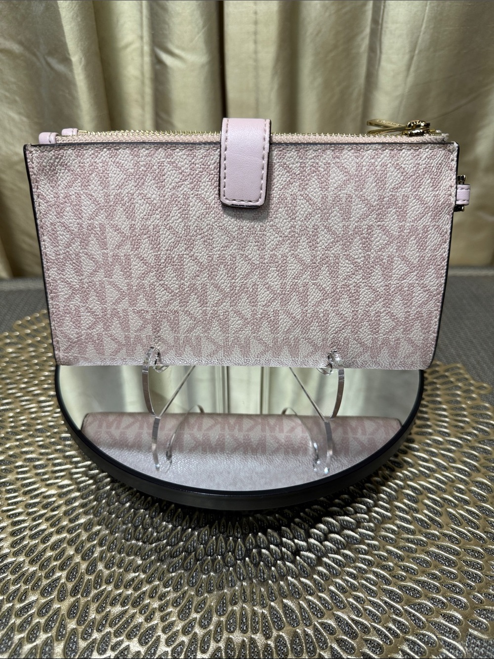 Michael Kors Blush Pink Signature Double Zip Wallet - Picture 3 of 11